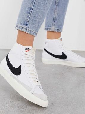 Nike Blazer Mid'77 Vintage white black Sneakers